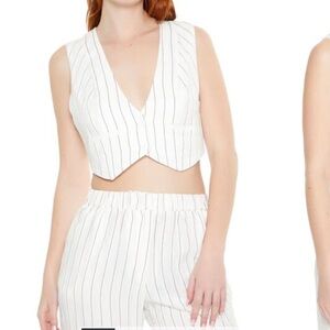 NWT Forever 21 medium black and white vest jacket pinstripe striped